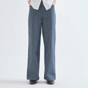 PANTALÓN VAQAUERO CON RAYAS AZUL Y BLANCO