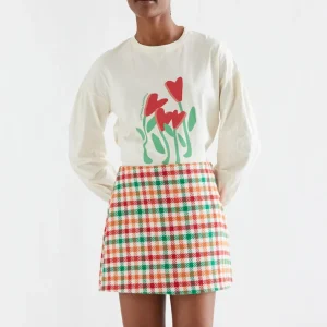 CAMISETA 100% ALGODÓN BLANCO ROTO CON ESTAMPADO DE CORAZONES